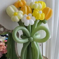 دسته گل بادکنکی|گل مصنوعی|اصفهان, سروستان|دیوار