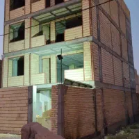 اسکلت در پشت سایپا