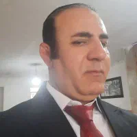 بادیگارد و محافظ ورزشکار و سالم از همه نظر