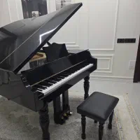 پیانو طرح رویال