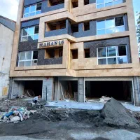 کارگر سنگ کار و کاشی کار