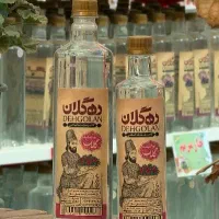 فروش‌عمده وخرده انوع گلاب،عرقیجات و شربت‌های‌سنتی