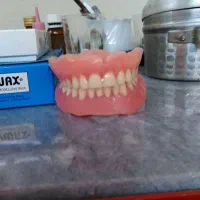 ساخت دندان مصنوعی