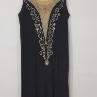 لباس مجلسی|لباس|مشهد, کوشش|دیوار