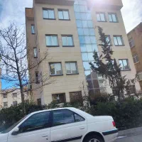 شهرک غرب ۱۲۵ متر فلامک، تراس بزرگ