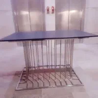 میز نهار خوری بدون صندلی