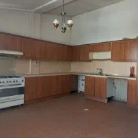 ۱۷۵ متر  ۳ خ  ویلایی  روبه حیاط مشجر