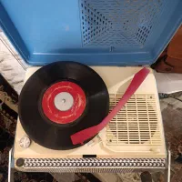 فروش گرامافون قدیمی برقی بسیار سالم و صدای بلند