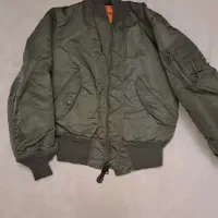 کاپشن خلبانی اصلی به شرط