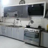 کابینت زمینی فلزی درب mdf  کابینت بالا تمام mdf