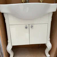 روشویی همراه آینه و کابین