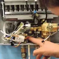 رفع نقص وتعمیرات انواع ابگرمکن دیواری وسرویس