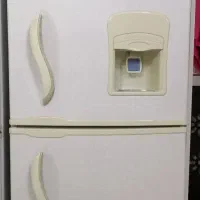 یخچال تمیز و سالم