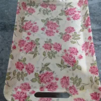 سینی های ملامین و پلاستیکی  تمیز و درحد نو