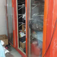 یخچال سه درب ویترینی خیلی کم کار