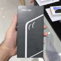 Samsung Z flip 7آکبند