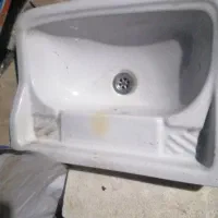 یک عدد سینک دستشویی بفروش می‌رسد