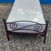 تخت خواب و تشک