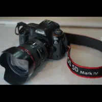 Canon 5D Mark IV به همراه دو لنز