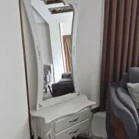 کنسول و آینه در حد نو،ضدخش