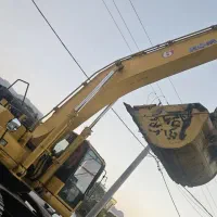 بیل۴۰۰ خط ۸ ار|خودرو سنگین|فلاورجان, |دیوار