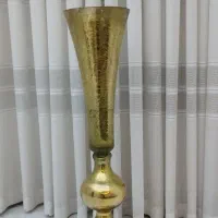 گلدان طلایی بلند