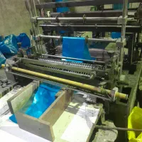 یک نفر نیروی خانوم یا آقا دوخت کار پلاستیک