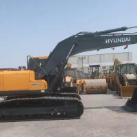 راننده بیل زنجیری