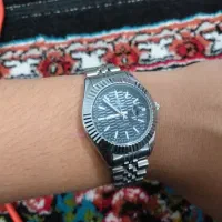 اصل|ساعت|مشهد, طبرسی شمالی|دیوار