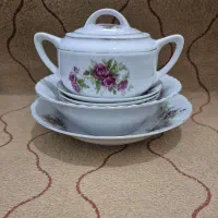 ظروف سرویس چینی گل سرخ قدیمی