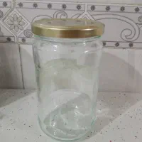 تعدادی ظروف نگهداری  شیشه ای