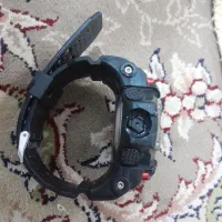 ساعت زد اب|ساعت|سرایان, |دیوار