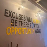 جذب نیرو در فست فود