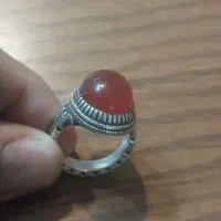 انگشتر نقره با نگین عقیق یمنی