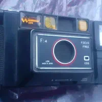 دوربین عکاسی فلاش زن