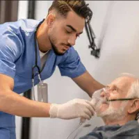 خدمات پرستاری تخصصی در منزل