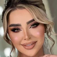 مرکز تخصصی خدمات میکاپ و شینیون
