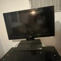 تلویزیون LCD سامسونگ ۳۲ اینچ، دستگاه دیجیتال، میز