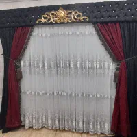 یک عدد پرده پذیرایی با کتیبه تاج دار در حده نو