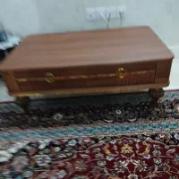 میز چوبی جلو مبلی