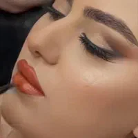 خدمات تخصصی رنگ و لایت ومیکاپ وشنیون|خدمات آرایشگری و زیبایی|هشتگرد, هشتگرد قدیم|دیوار