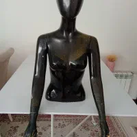 مانکن نیم تنه