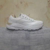 کتونی چرمی اسکیچرز، سایز ۴۲
