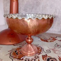 ظرف مسی پایه دار