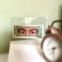 نقاشی چشم روی دلار