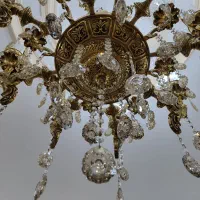 دو عدد لوستر برنز فرشته ی ۱۶شاخه ویک عدد دیوارکوب