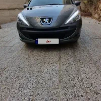 پژو ۲۰۷ مدل ۹۹ دنده‌ای فرمان برقی خاکستری متالیک