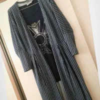 تعدادی مانتو،مانتوبارانی پالتوکاپشن(جنس مارک)|لباس|سهند, |دیوار