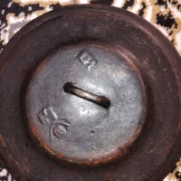 قابلمه چدن قدمت بالا