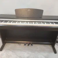 پیانو دیجیتال یاماها  YDP 141  کم کارکرد